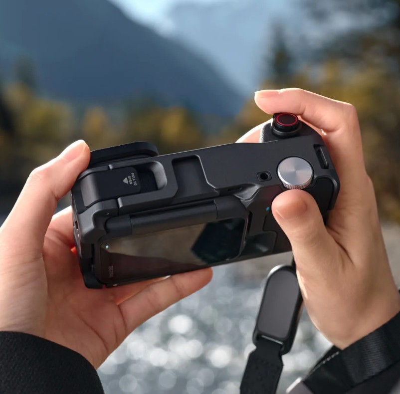 INSTA360 ACE PRO2 VIDEOGRAPHIC BUNDLE EDICIÓN LIMITADA - Imagen 4